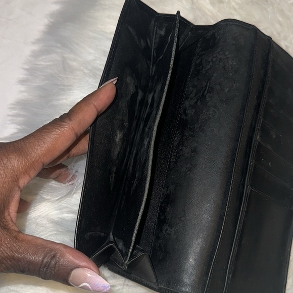 2 Gucci rehab wallets - Picture 7 of 16